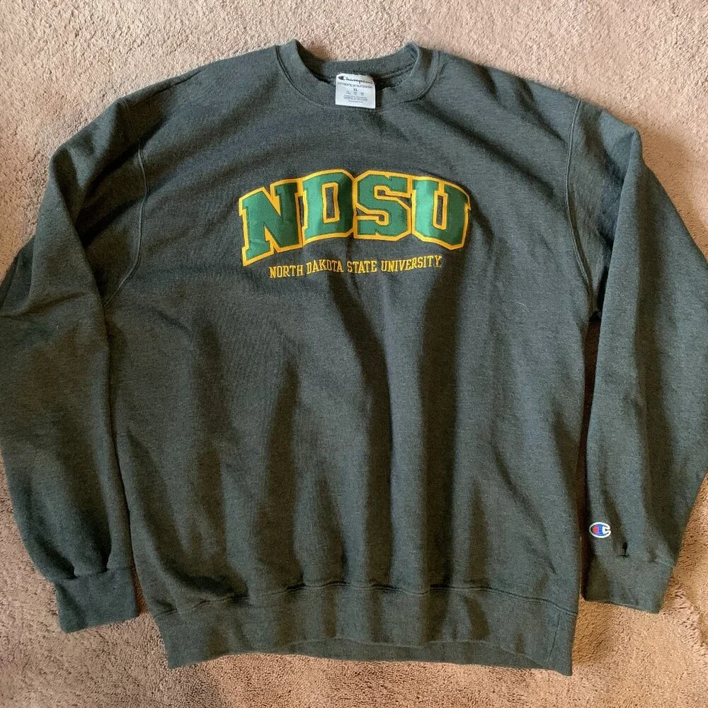 Boxy Champion North Dakota‎ State Crewneck